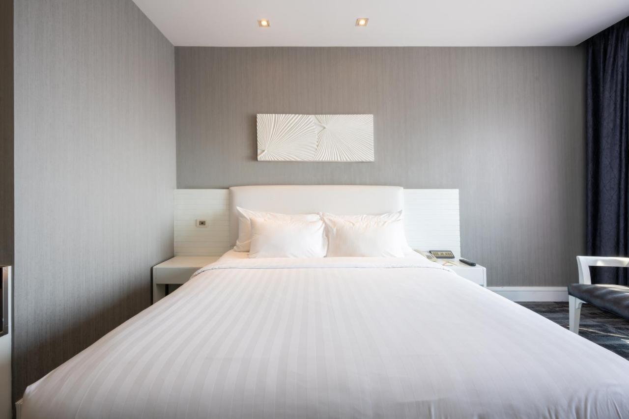 Grand Richmond Stylish Convention Hotel Nonthaburi Buitenkant foto