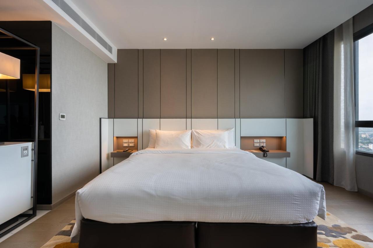 Grand Richmond Stylish Convention Hotel Nonthaburi Buitenkant foto