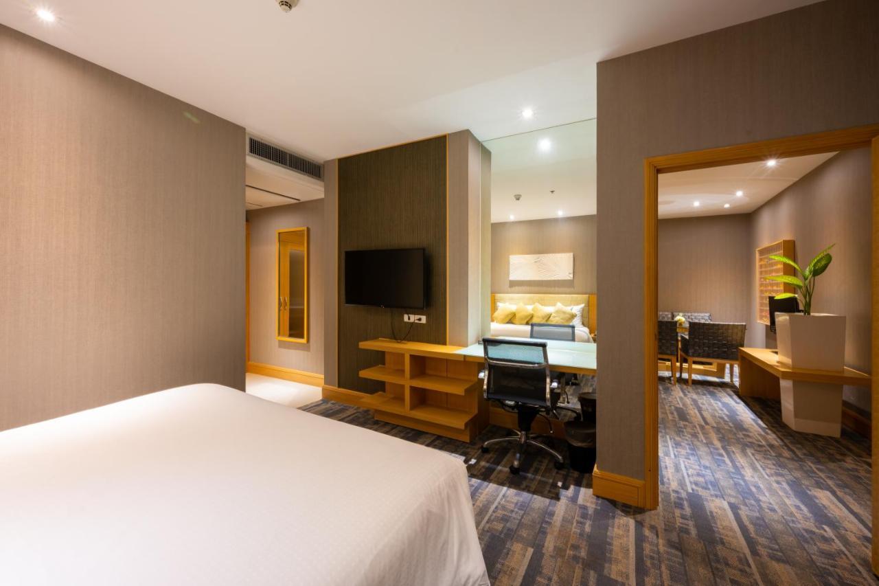 Grand Richmond Stylish Convention Hotel Nonthaburi Buitenkant foto