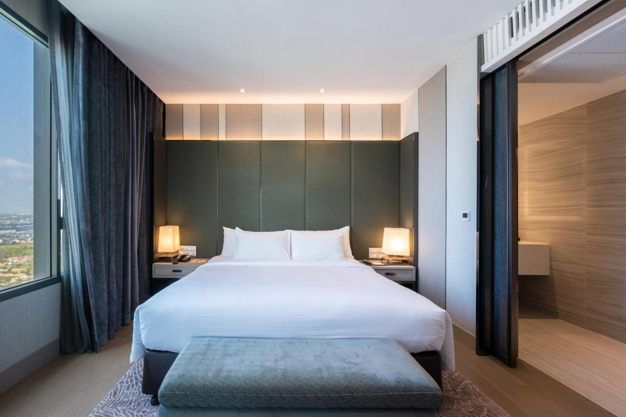 Grand Richmond Stylish Convention Hotel Nonthaburi Buitenkant foto